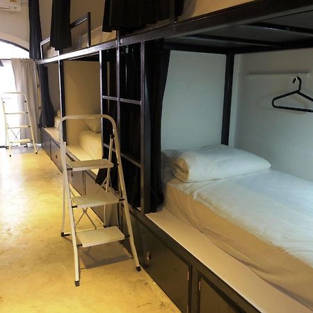 Seek Sleep Hostel Bangkok Eksteriør billede